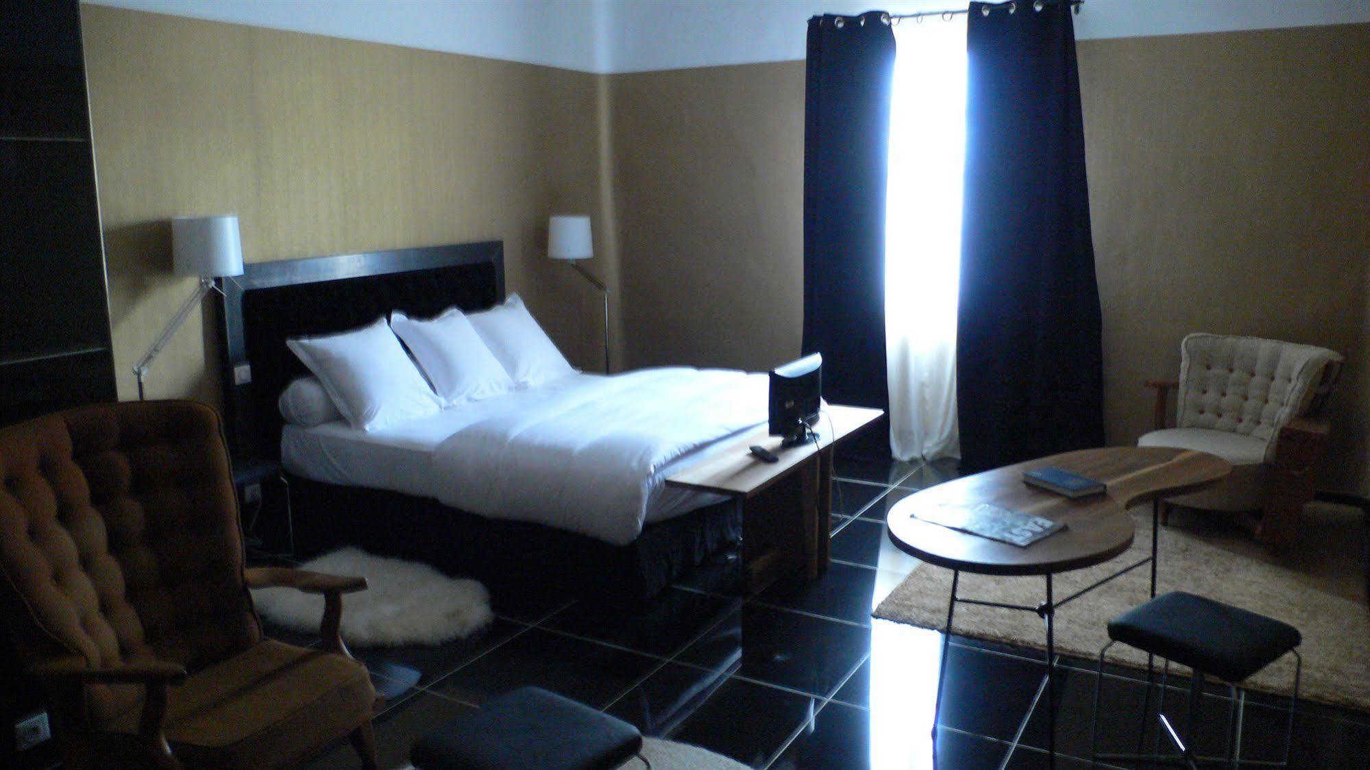 Hotel Saint Trophime آرْلْ المظهر الخارجي الصورة